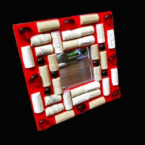 Red Heart and Red Glass Cabochons Mirror Decor with Wine Cork-NWT-Handmade - Picture 11 of 15